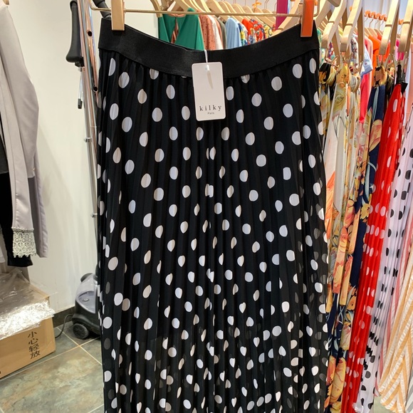 ✨LAST ONE✨PARIS ✨Polka dot pleated skirt - Picture 3 of 5
